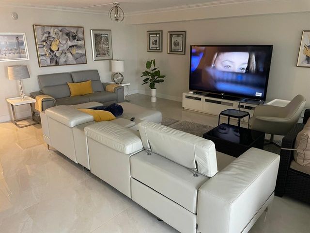 4900 N Ocean Blvd Apt 912, Lauderdale By The Sea, FL 33308