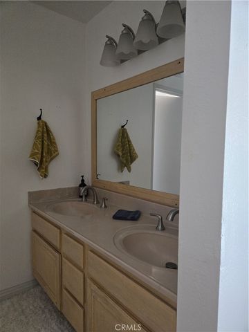 831 W El Molino, Bloomington, CA 92316