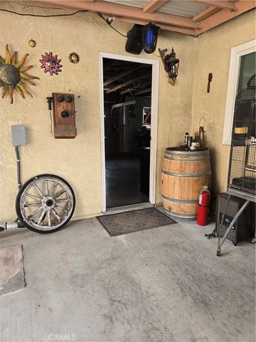 831 W El Molino, Bloomington, CA 92316