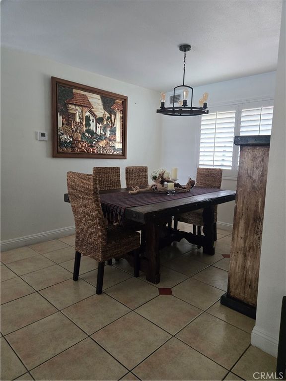 Image 15 of property listing at 831 W El Molino, Bloomington, CA 92316