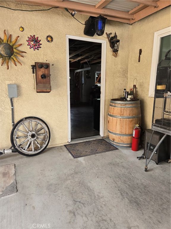 Image 40 of property listing at 831 W El Molino, Bloomington, CA 92316