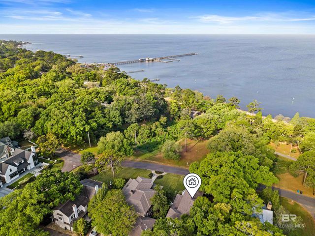204 N Bayview Street, Fairhope, AL 36532