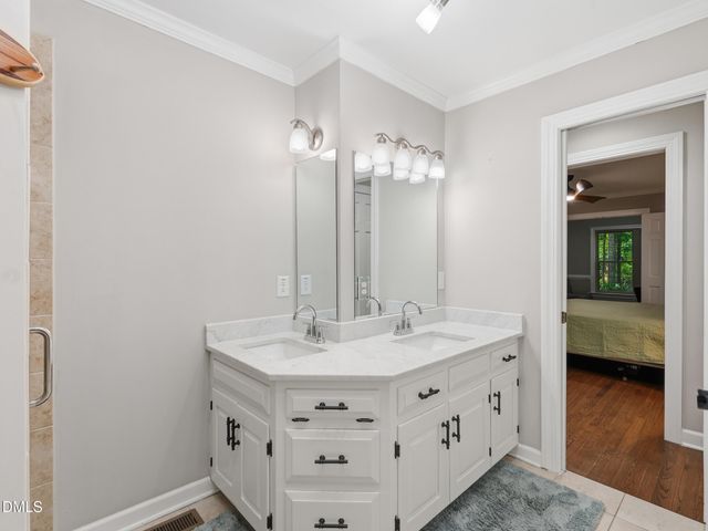 2001 Dove Lane, Clayton, NC 27527