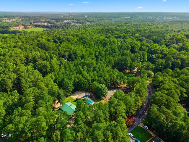 2001 Dove Lane, Clayton, NC 27527