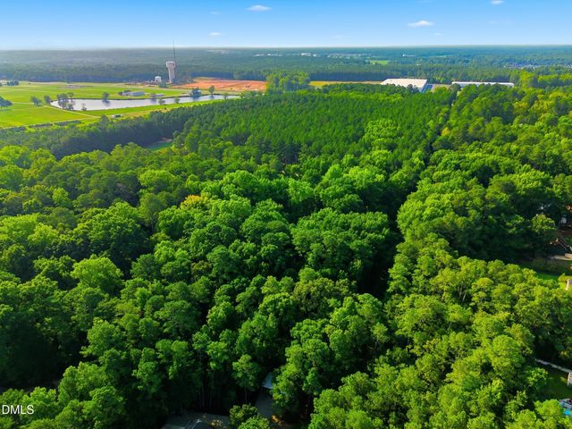 2001 Dove Lane, Clayton, NC 27527
