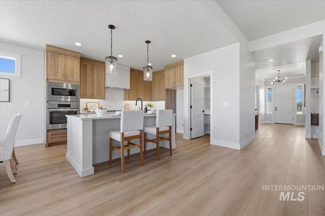 482 W Millstone St, Middleton, ID 83644