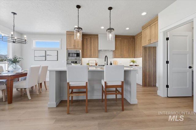 482 W Millstone St, Middleton, ID 83644