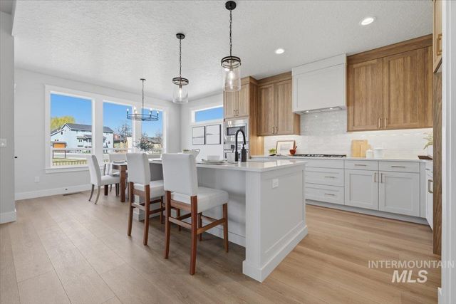 482 W Millstone St, Middleton, ID 83644