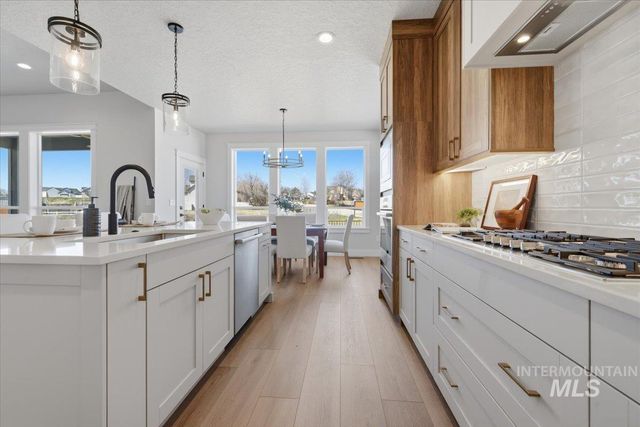 482 W Millstone St, Middleton, ID 83644