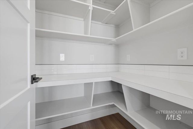 482 W Millstone St, Middleton, ID 83644