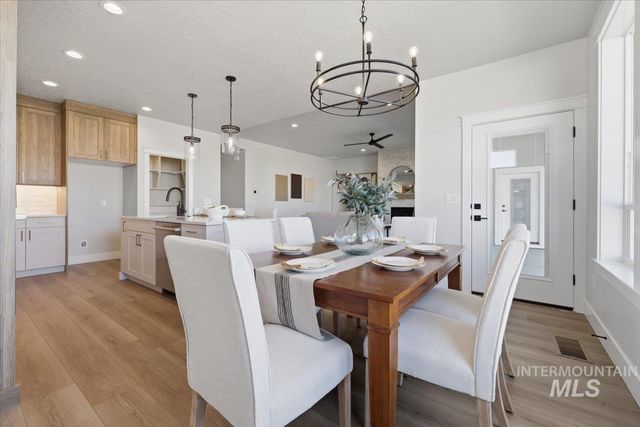 482 W Millstone St, Middleton, ID 83644