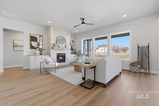 482 W Millstone St, Middleton, ID 83644