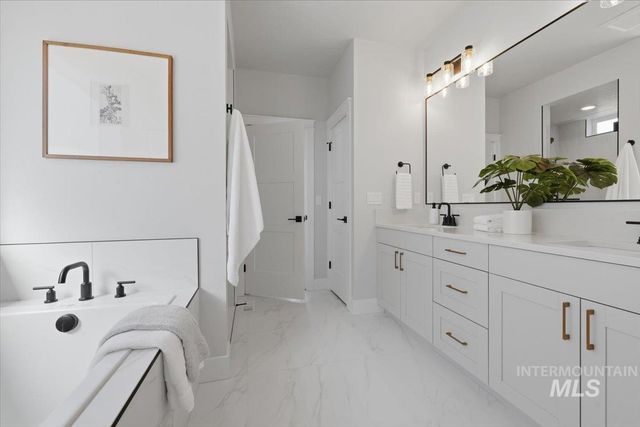 482 W Millstone St, Middleton, ID 83644