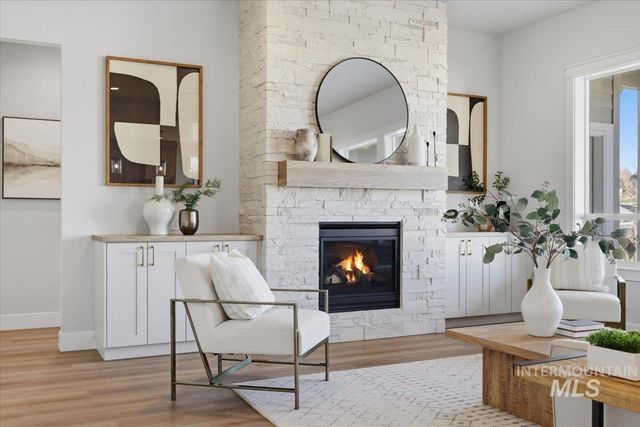 482 W Millstone St, Middleton, ID 83644