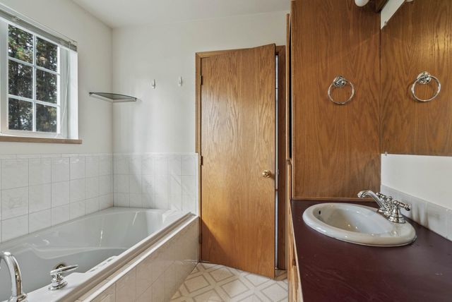 17811 N LARRY Ln, Colbert, WA 99005