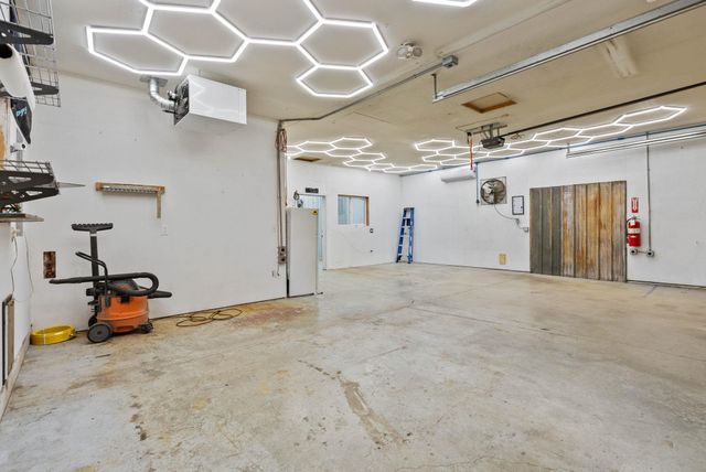 17811 N LARRY Ln, Colbert, WA 99005