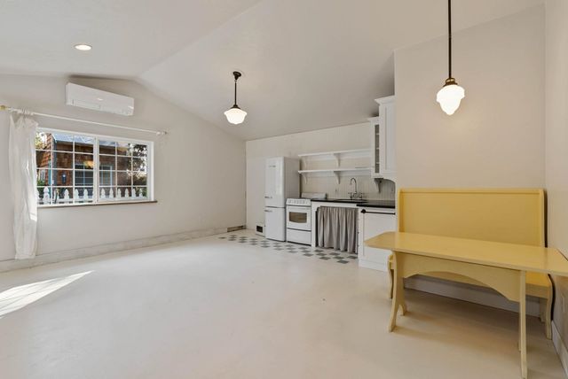 17811 N LARRY Ln, Colbert, WA 99005