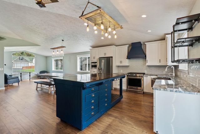 17811 N LARRY Ln, Colbert, WA 99005