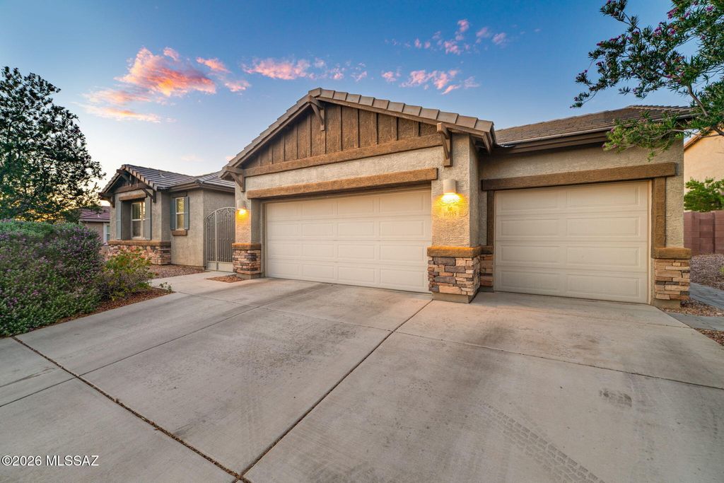 16935 S Eva Avenue, Vail, AZ 85641