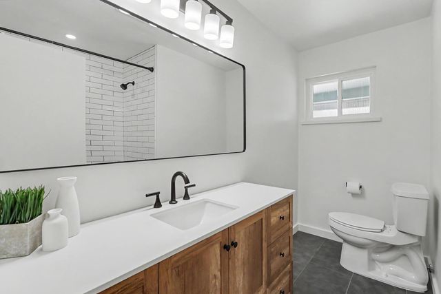 2032 Mission Ave, Carmichael, CA 95608