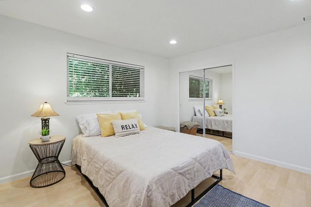 2032 Mission Ave, Carmichael, CA 95608