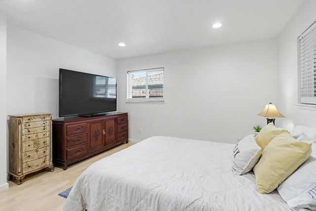 2032 Mission Ave, Carmichael, CA 95608