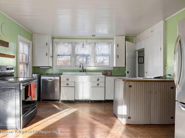 807 Lucas Avenue Extension, Hurley, NY 12443