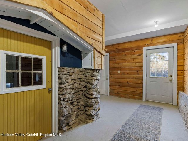 807 Lucas Avenue Extension, Hurley, NY 12443