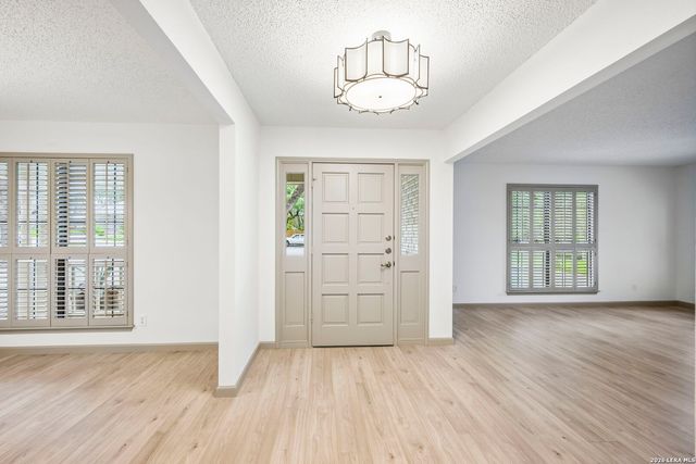 13606 Oak Cabin, San Antonio, TX 78232