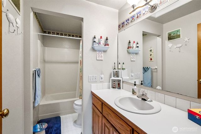 4304 83RD Avenue NE, Marysville, WA 98270