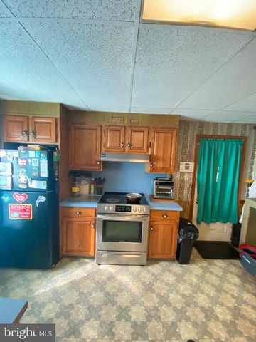 556 BEECH ST, Pottstown, PA 19464