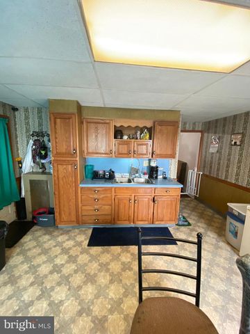 556 BEECH ST, Pottstown, PA 19464