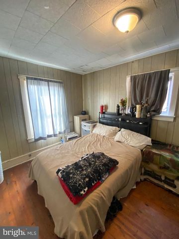 556 BEECH ST, Pottstown, PA 19464