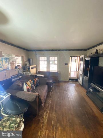 556 BEECH ST, Pottstown, PA 19464