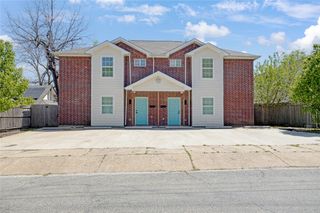 216 & 218 E Cherry Street, Sherman, TX 75090