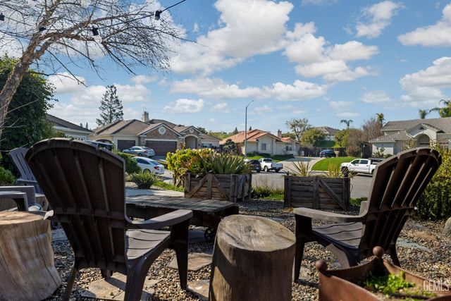 5109 Ursa Court, Bakersfield, CA 93306