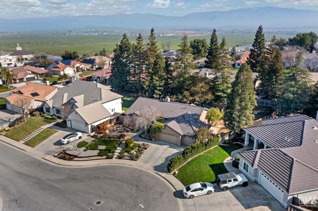 5109 Ursa Court, Bakersfield, CA 93306
