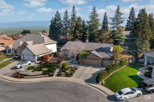 5109 Ursa Court, Bakersfield, CA 93306