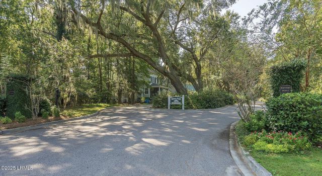 15 Petigru Drive, Beaufort, SC 29902