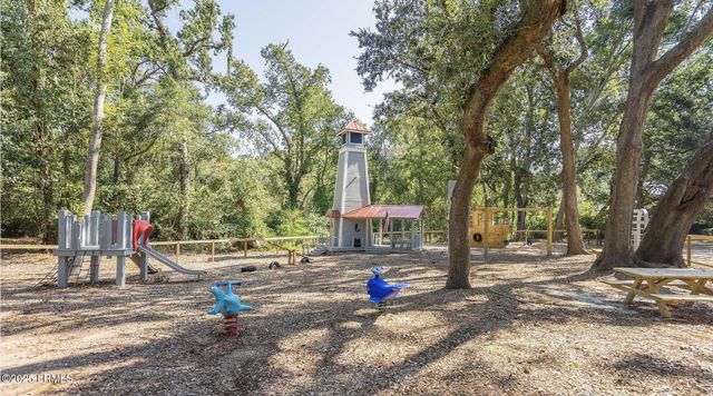 15 Petigru Drive, Beaufort, SC 29902