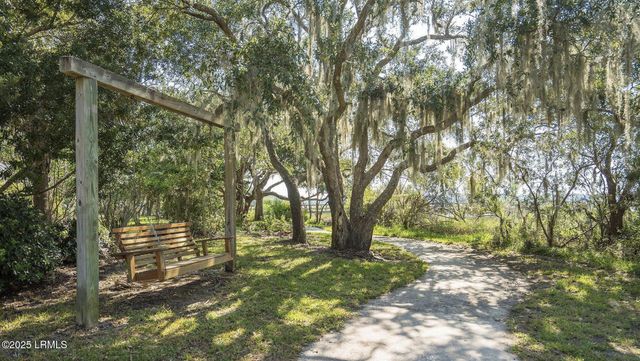 15 Petigru Drive, Beaufort, SC 29902