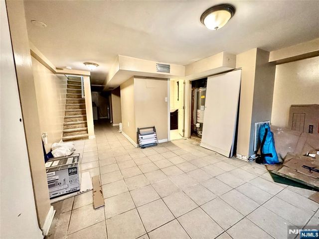 48.5 Wakeman Avenue, Newark, NJ 07104