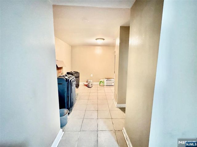 48.5 Wakeman Avenue, Newark, NJ 07104