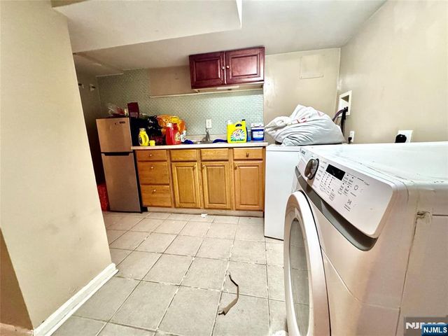 48.5 Wakeman Avenue, Newark, NJ 07104
