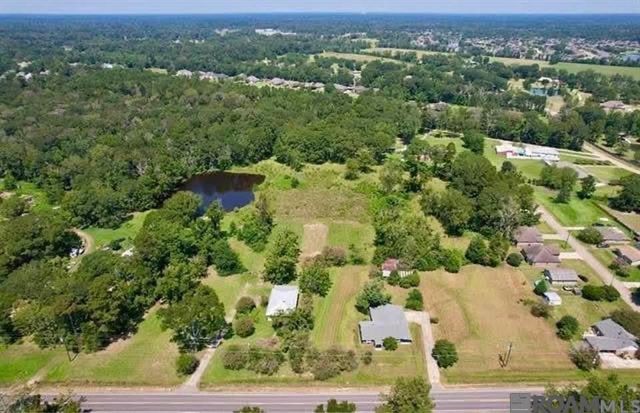 9001 Springfield Rd, Denham Springs, LA 70706