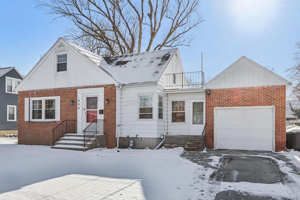 440 E Dodge Street, Jefferson, WI 53549