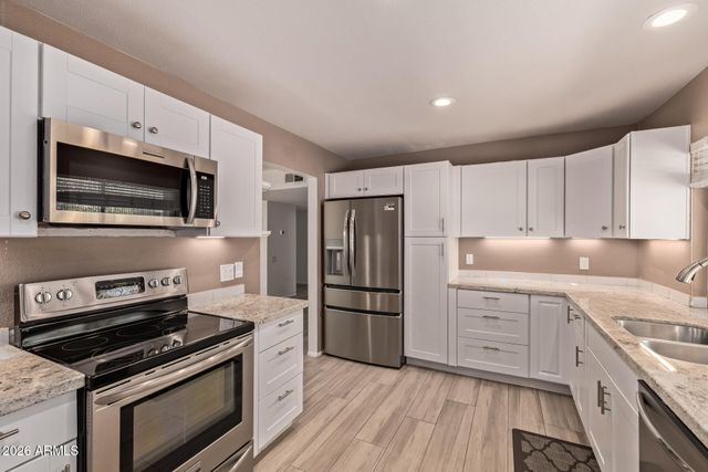 107 LEISURE WORLD --, Mesa, AZ 85206