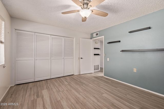 107 LEISURE WORLD --, Mesa, AZ 85206