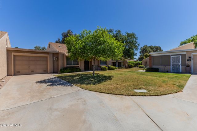 107 LEISURE WORLD --, Mesa, AZ 85206