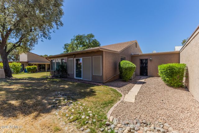 107 LEISURE WORLD --, Mesa, AZ 85206